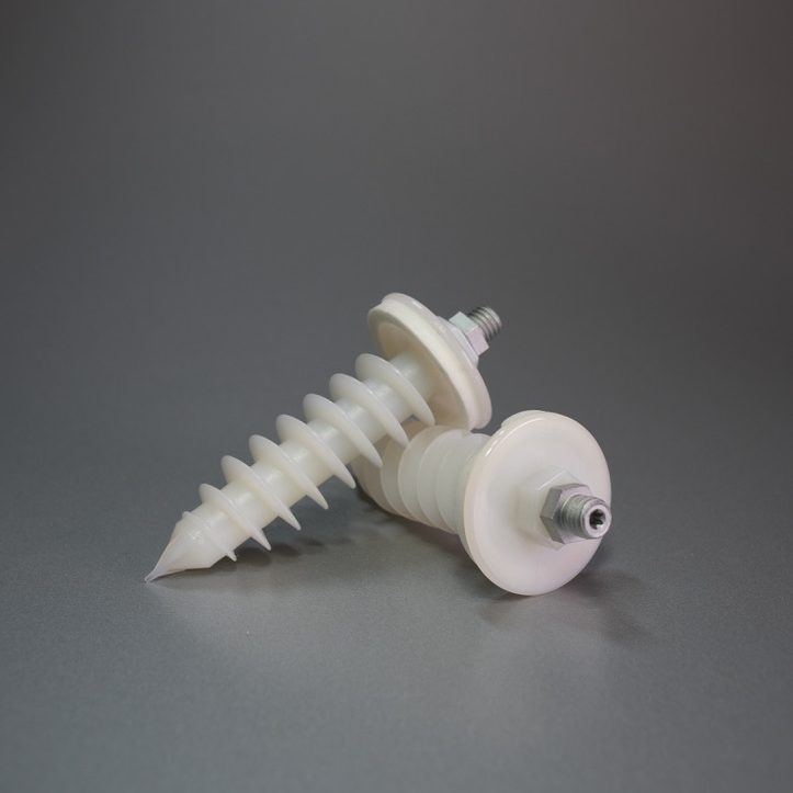 Hmoždinka pro svody